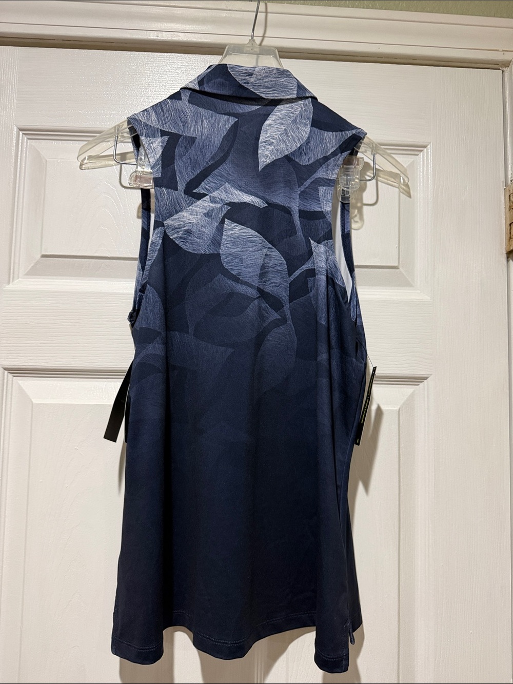 Nike Navy Leaf-Print Sleeveless Polo Tank - Picture 2 of 4